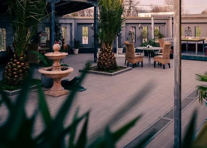 Plaza - Free Parking Отель Пловдив