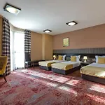 Hotell Plaza - Free Parking Plovdiv