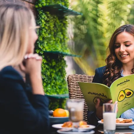Szálloda Plaza - Free Parking