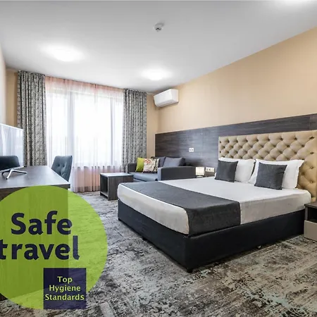 Hotel Plaza - Free Parking