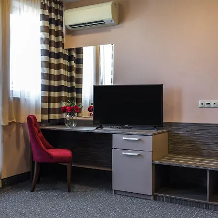 Plaza - Free Parking Hotel Plovdiv