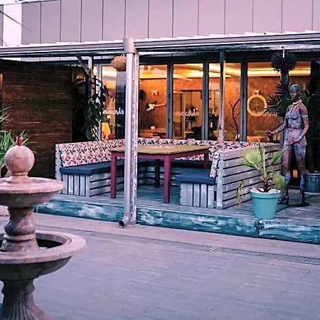 Hotel Plaza - Free Parking 3*