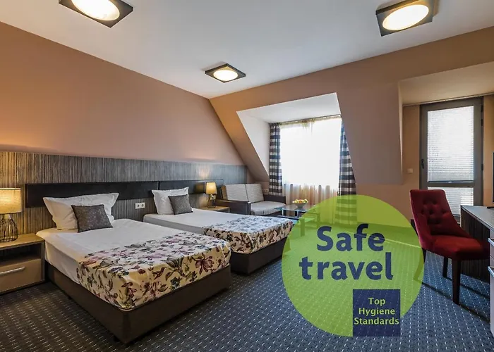 Plaza - Free Parking