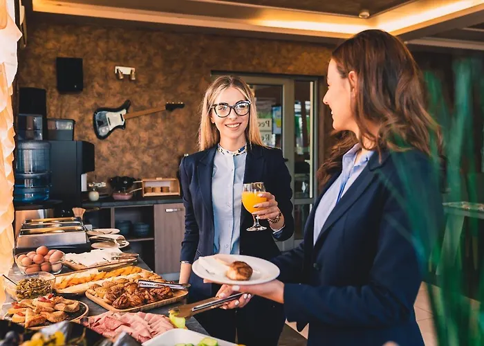 Plaza - Free Parking 3*