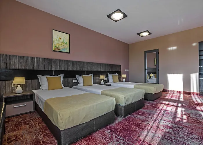 Hotel Plaza - Free Parking Plovdiv